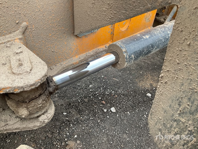 2015 JCB MACH2066 6 t 4x4 Swivel Dumper - Tombereau: photos 5 2015 JCB MACH2066 6 t 4x4 Swivel Dumper - Tombereau: photos 5