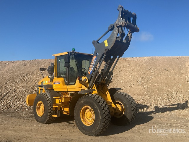2015 Volvo L90G Wheel Loader - Chargeuse sur pneus: photos 1 2015 Volvo L90G Wheel Loader - Chargeuse sur pneus: photos 1