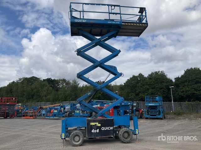 2016 Genie GS3369 4x4 Diesel Diesel Scissor Lift ... Scissor Lift - Nacelle ciseaux: photos 2 2016 Genie GS3369 4x4 Diesel Diesel Scissor Lift ... Scissor Lift - Nacelle ciseaux: photos 2