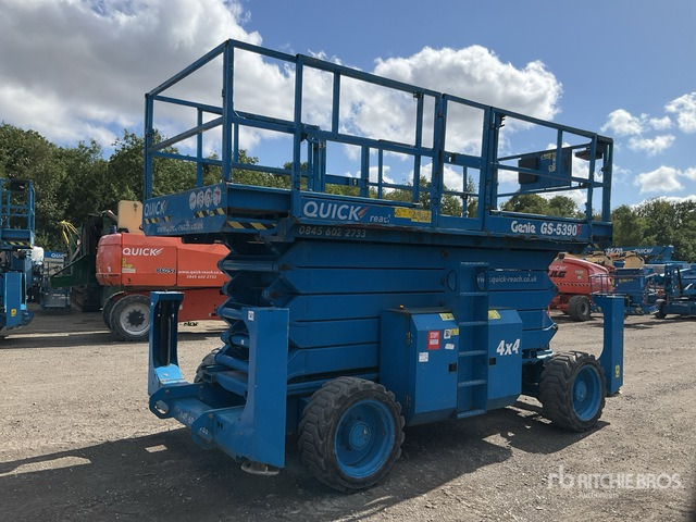 2016 Genie GS5390 4x4 Diesel Scissor Lift - Nacelle ciseaux: photos 3 2016 Genie GS5390 4x4 Diesel Scissor Lift - Nacelle ciseaux: photos 3
