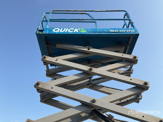 2017 Genie GS4047 Electric Scissor Lift - Nacelle ciseaux: photos 4 2017 Genie GS4047 Electric Scissor Lift - Nacelle ciseaux: photos 4
