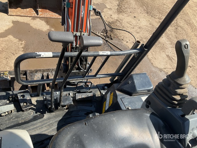 2017 Hitachi ZX19U-5AYR Remote Control Unit Mini Excavator: <6.6t - Mini pelle: photos 4 2017 Hitachi ZX19U-5AYR Remote Control Unit Mini Excavator: <6.6t - Mini pelle: photos 4