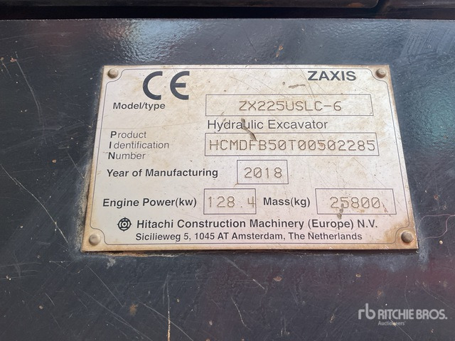2018 Hitachi ZX225USLC-6 Tracked Excavator - Pelle sur chenille: photos 2 2018 Hitachi ZX225USLC-6 Tracked Excavator - Pelle sur chenille: photos 2