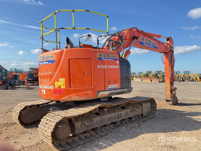 2018 Hitachi ZX225USLC-6 Tracked Excavator - Pelle sur chenille: photos 5 2018 Hitachi ZX225USLC-6 Tracked Excavator - Pelle sur chenille: photos 5