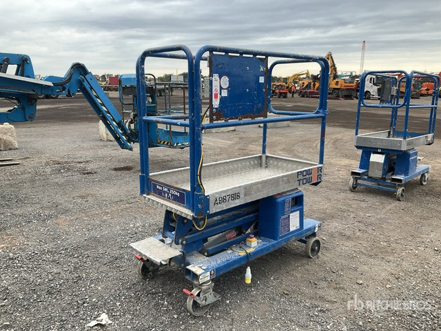 2018 JLG Power Tower Vertical Mast Lift - Nacelle à mât vertical: photos 2 2018 JLG Power Tower Vertical Mast Lift - Nacelle à mât vertical: photos 2