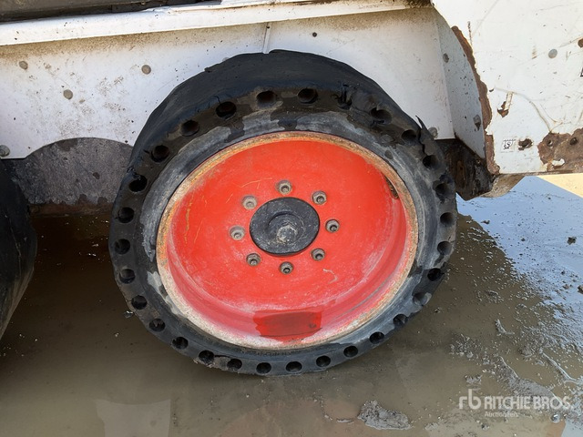 2019 Bobcat S450 Two-Speed High Flow Skid Steer Loader - Mini chargeuse: photos 3 2019 Bobcat S450 Two-Speed High Flow Skid Steer Loader - Mini chargeuse: photos 3