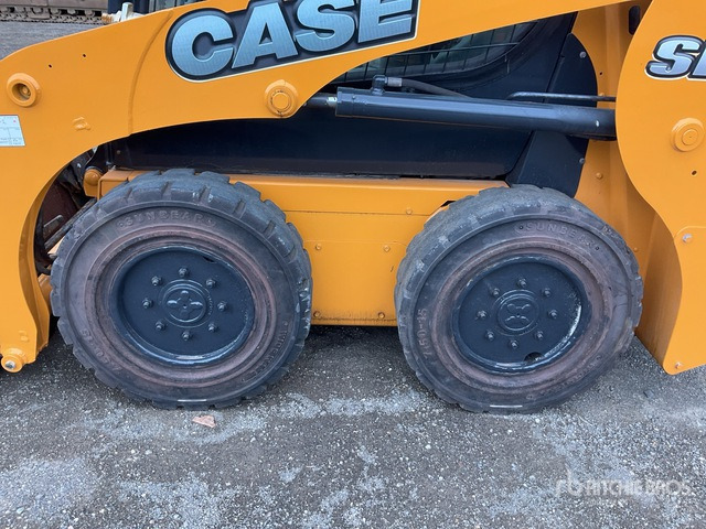 2019 Case SR130 Skid Steer Loader - Mini chargeuse: photos 2 2019 Case SR130 Skid Steer Loader - Mini chargeuse: photos 2
