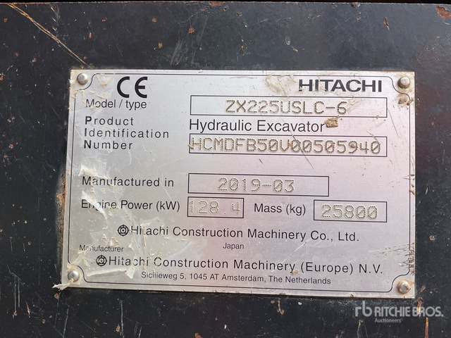 2019 Hitachi ZX225USLC-6 Tracked Excavator - Pelle sur chenille: photos 2 2019 Hitachi ZX225USLC-6 Tracked Excavator - Pelle sur chenille: photos 2