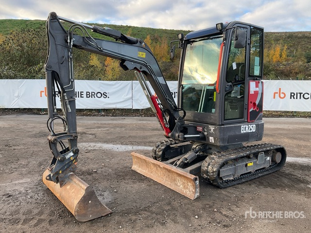 2019 Volvo ECR25D Mini Excavator: <6.6t - Mini pelle: photos 1 2019 Volvo ECR25D Mini Excavator: <6.6t - Mini pelle: photos 1