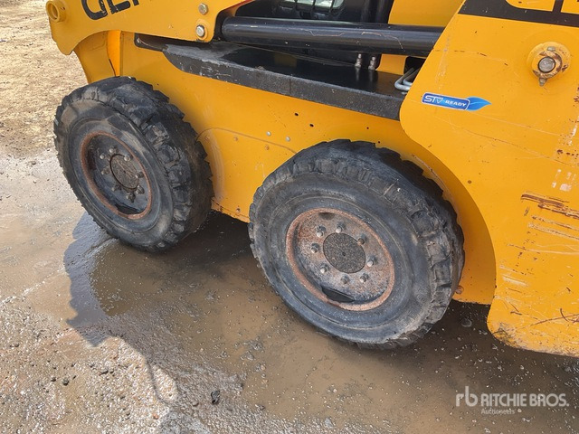 2021 Gehl R165 High Flow Skid Steer Loader - Mini chargeuse: photos 1 2021 Gehl R165 High Flow Skid Steer Loader - Mini chargeuse: photos 1