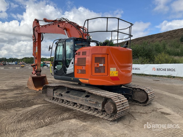 2021 Hitachi ZX225USLC-6 Tracked Excavator - Pelle sur chenille: photos 3 2021 Hitachi ZX225USLC-6 Tracked Excavator - Pelle sur chenille: photos 3