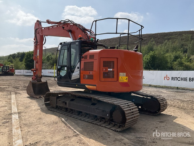 2021 Hitachi ZX225USLC-6 Tracked Excavator - Pelle sur chenille: photos 3 2021 Hitachi ZX225USLC-6 Tracked Excavator - Pelle sur chenille: photos 3