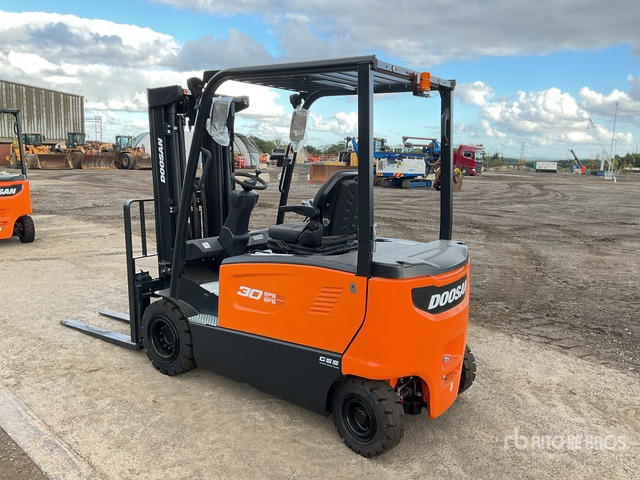 2023 Doosan B30X-7 PLUS 3000 kg (Unused) Electric Forklift - Chariot élévateur électrique: photos 3 2023 Doosan B30X-7 PLUS 3000 kg (Unused) Electric Forklift - Chariot élévateur électrique: photos 3