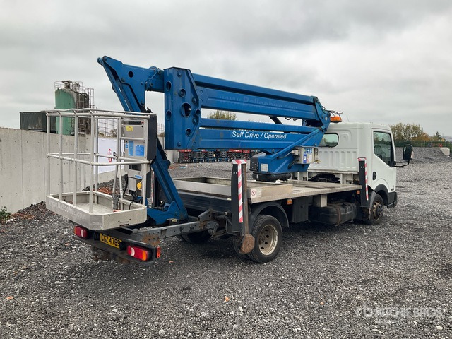 2015 Nissan Cabstar NT400 2015 CTE ZED 21.2JH on 2015 Nissan Cabstar NT400 Bucket Truck Bucket Truck - Autre matériel: photos 5 2015 Nissan Cabstar NT400 2015 CTE ZED 21.2JH on 2015 Nissan Cabstar NT400 Bucket Truck Bucket Truck - Autre matériel: photos 5