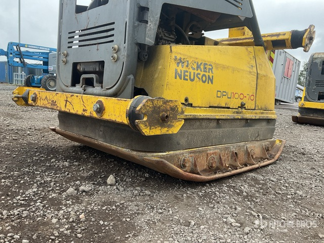 2015 Wacker Neuson Vibroplate DPU100-70 LES Vibratory Plate Compactor Vibratory Plate Compactor - Autre matériel: photos 5 2015 Wacker Neuson Vibroplate DPU100-70 LES Vibratory Plate Compactor Vibratory Plate Compactor - Autre matériel: photos 5