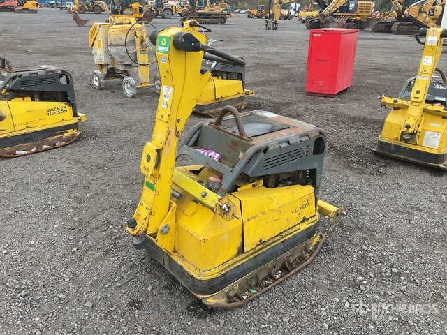2015 Wacker Neuson Vibroplate DPU100-70 LES Vibratory Plate Compactor Vibratory Plate Compactor - Autre matériel: photos 4 2015 Wacker Neuson Vibroplate DPU100-70 LES Vibratory Plate Compactor Vibratory Plate Compactor - Autre matériel: photos 4
