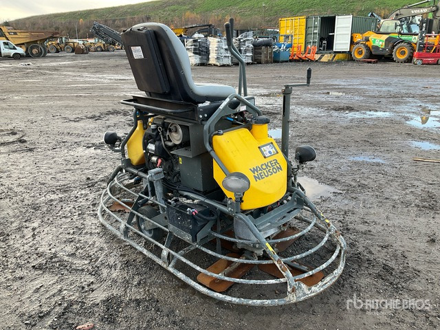 Wacker Neuson CRT36 Concrete Screed - Autre matériel: photos 3 Wacker Neuson CRT36 Concrete Screed - Autre matériel: photos 3