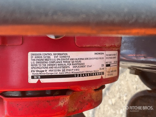 Belle LC3251 Vibratory Plate Compactor - Plaque vibrante: photos 5 Belle LC3251 Vibratory Plate Compactor - Plaque vibrante: photos 5