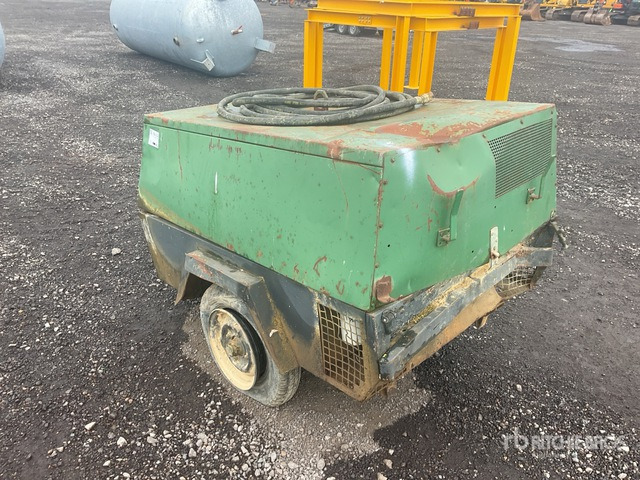 CompAir Air Compressor - Compresseur d'air: photos 4 CompAir Air Compressor - Compresseur d'air: photos 4