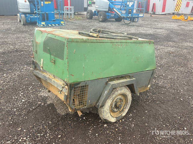 CompAir Air Compressor - Compresseur d'air: photos 3 CompAir Air Compressor - Compresseur d'air: photos 3