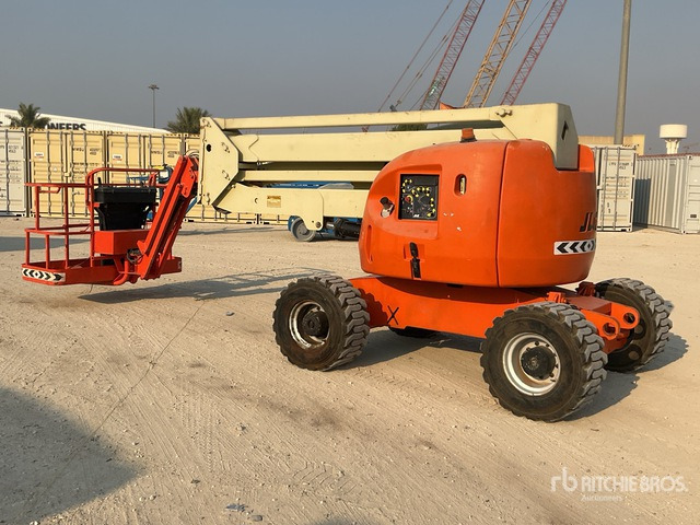 2002 JLG 450AJ Series ll 4WD Diesel Articulating Boom Lift - Nacelle articulée: photos 3 2002 JLG 450AJ Series ll 4WD Diesel Articulating Boom Lift - Nacelle articulée: photos 3