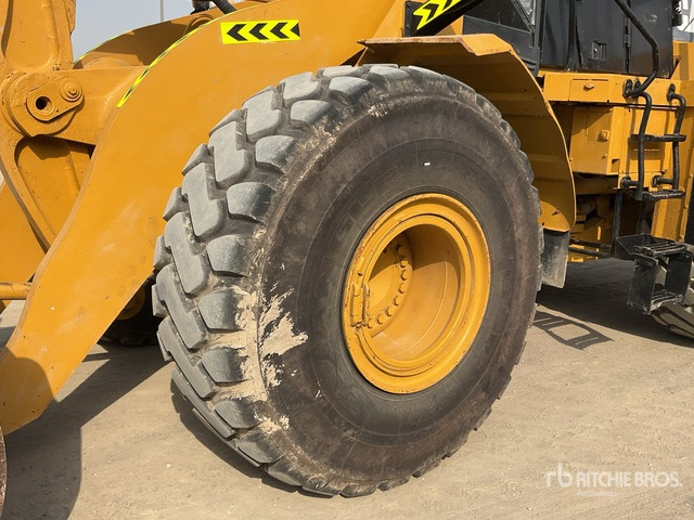Chargeuse sur pneus 2007 Cat 966H: photos 6