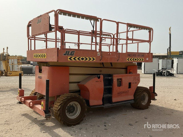 2007 JLG 4394 RT 4x4 Diesel Scissor Lift - Nacelle ciseaux: photos 2 2007 JLG 4394 RT 4x4 Diesel Scissor Lift - Nacelle ciseaux: photos 2