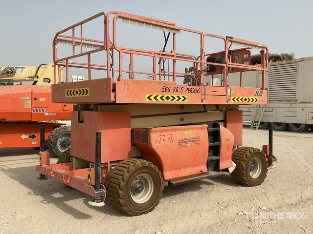 2007 JLG 4394 RT 4x4 Diesel Scissor Lift - Nacelle ciseaux: photos 4 2007 JLG 4394 RT 4x4 Diesel Scissor Lift - Nacelle ciseaux: photos 4