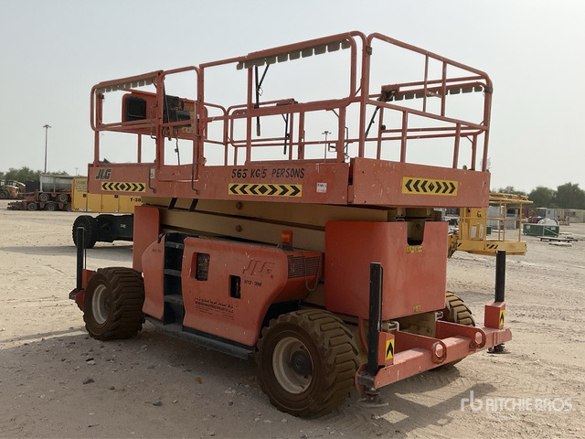 2007 JLG 4394 RT 4x4 Diesel Scissor Lift - Nacelle ciseaux: photos 3 2007 JLG 4394 RT 4x4 Diesel Scissor Lift - Nacelle ciseaux: photos 3