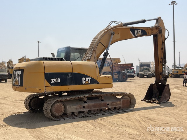 2008 Cat 320D Tracked Excavator - Pelle sur chenille: photos 3 2008 Cat 320D Tracked Excavator - Pelle sur chenille: photos 3