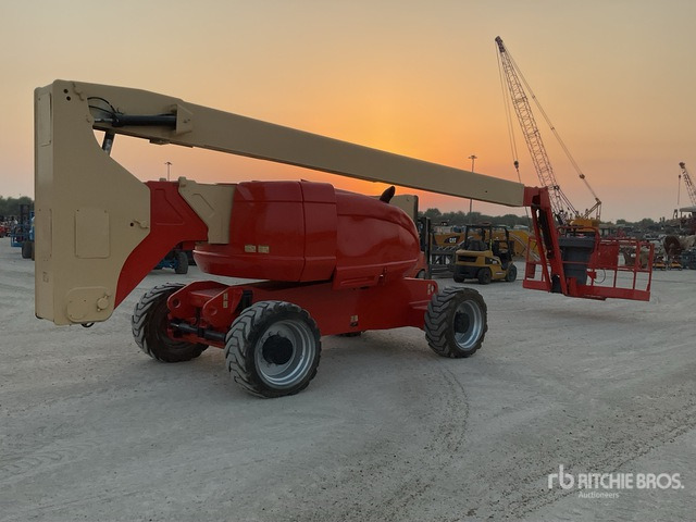 2010 JLG 800AJ 4WD Diesel Articulating Boom Lift - Nacelle articulée: photos 5 2010 JLG 800AJ 4WD Diesel Articulating Boom Lift - Nacelle articulée: photos 5