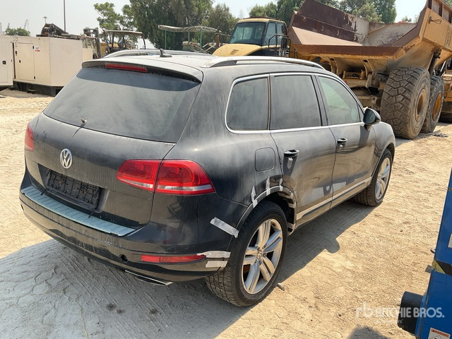 2011 Volkswagen Taureq AWD (Inoperable) SUV - SUV: photos 3 2011 Volkswagen Taureq AWD (Inoperable) SUV - SUV: photos 3