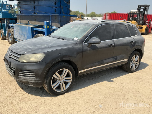 2011 Volkswagen Taureq AWD (Inoperable) SUV - SUV: photos 1 2011 Volkswagen Taureq AWD (Inoperable) SUV - SUV: photos 1