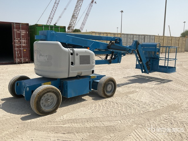 2012 Genie Z-45/25J 2WD Diesel Articulating Boom Lift - Nacelle articulée: photos 4 2012 Genie Z-45/25J 2WD Diesel Articulating Boom Lift - Nacelle articulée: photos 4