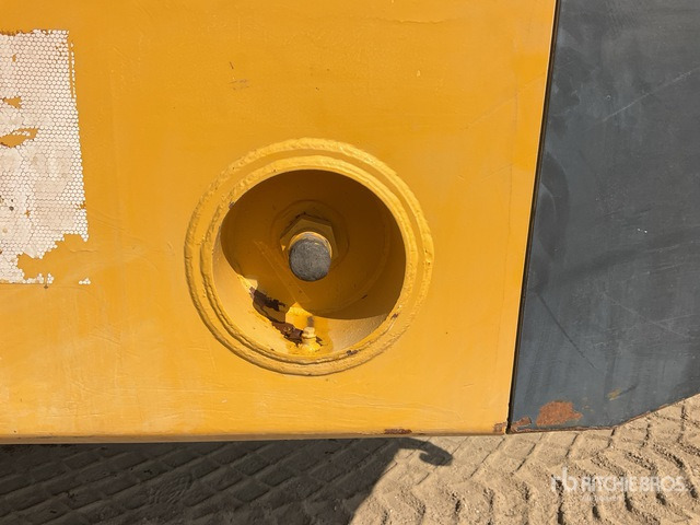 2012 Komatsu HM400-2R Articulated Dump Truck - Tombereau articulé: photos 4 2012 Komatsu HM400-2R Articulated Dump Truck - Tombereau articulé: photos 4