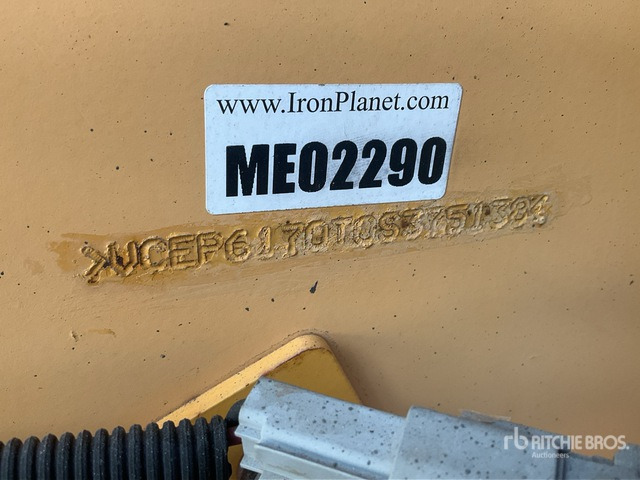 2013 Volvo PF6170 Asphalt Paver - Finisseur: photos 1 2013 Volvo PF6170 Asphalt Paver - Finisseur: photos 1