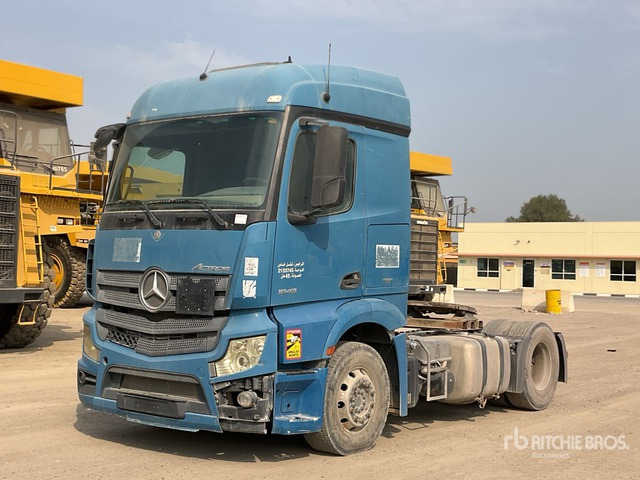 2015 Mercedes-Benz Actross 1843LS 4x2 S/A Sleeper Truck Tractor - Broyeur/ Épareuse: photos 1 2015 Mercedes-Benz Actross 1843LS 4x2 S/A Sleeper Truck Tractor - Broyeur/ Épareuse: photos 1