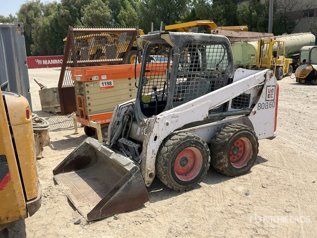 2016 Bobcat S450 (Inoperable) Skid Steer Loader - Mini chargeuse: photos 1 2016 Bobcat S450 (Inoperable) Skid Steer Loader - Mini chargeuse: photos 1