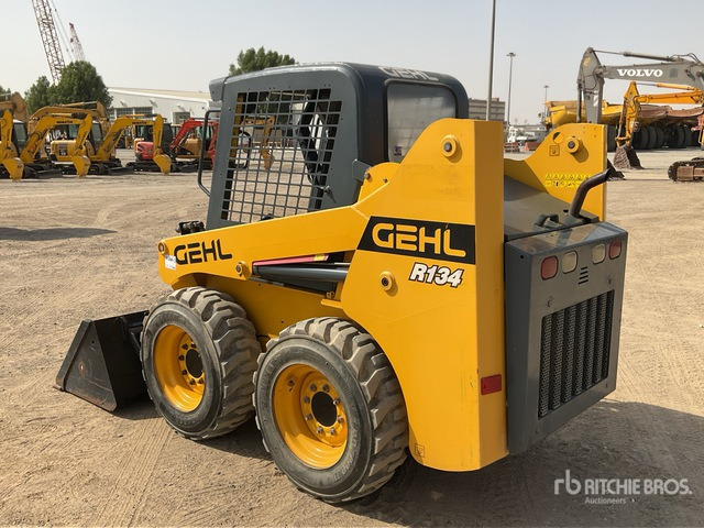 2017 Gehl R134 - Mini chargeuse: photos 4 2017 Gehl R134 - Mini chargeuse: photos 4