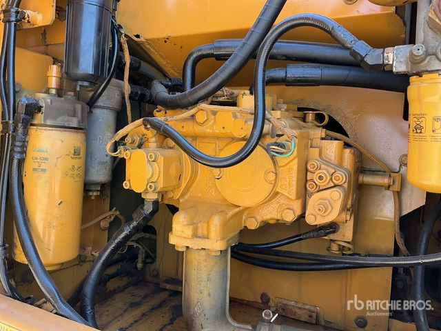 2018 Cat 320D2 - Pelle sur chenille: photos 5 2018 Cat 320D2 - Pelle sur chenille: photos 5