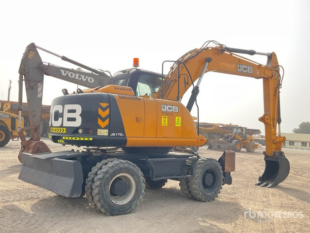 2018 JCB JS175W - Pelle sur pneus: photos 3 2018 JCB JS175W - Pelle sur pneus: photos 3