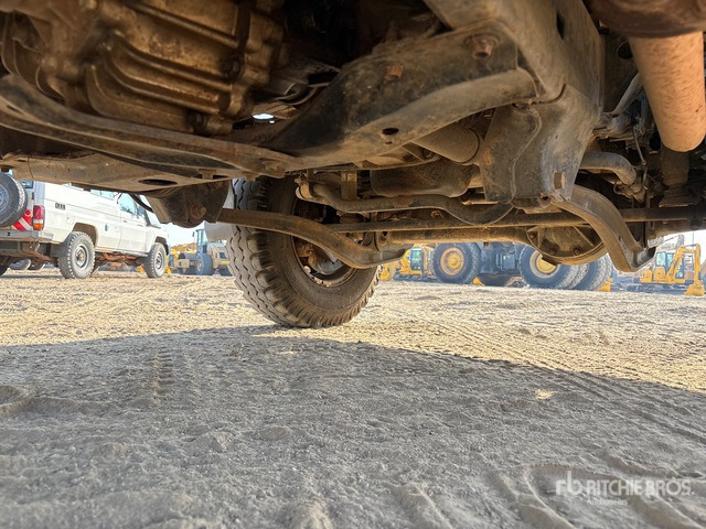 2018 Toyota Land Cruiser 78R 4x4 SUV - SUV: photos 5 2018 Toyota Land Cruiser 78R 4x4 SUV - SUV: photos 5