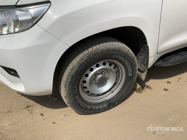 2018 Toyota Prado 150L 4x4 SUV - SUV: photos 5 2018 Toyota Prado 150L 4x4 SUV - SUV: photos 5