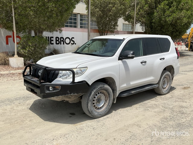 2018 Toyota Prado TX 150L 4x4 SUV - SUV: photos 2 2018 Toyota Prado TX 150L 4x4 SUV - SUV: photos 2