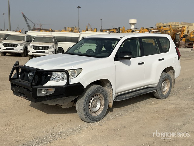 2018 Toyota Prado TX 150L 4x4 SUV - SUV: photos 2 2018 Toyota Prado TX 150L 4x4 SUV - SUV: photos 2