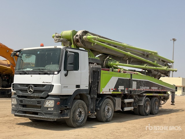 2019 Mercedes-Benz Actros 4141 2019 Zoomlion 56X-6RZ 56 m on 8 ... Concrete Pump Truck - Camion pompe: photos 3 2019 Mercedes-Benz Actros 4141 2019 Zoomlion 56X-6RZ 56 m on 8 ... Concrete Pump Truck - Camion pompe: photos 3