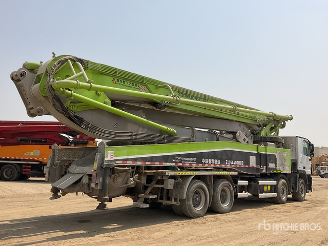 2019 Mercedes-Benz Actros 4141 2019 Zoomlion 56X-6RZ 56 m on 8 ... Concrete Pump Truck - Camion pompe: photos 5 2019 Mercedes-Benz Actros 4141 2019 Zoomlion 56X-6RZ 56 m on 8 ... Concrete Pump Truck - Camion pompe: photos 5