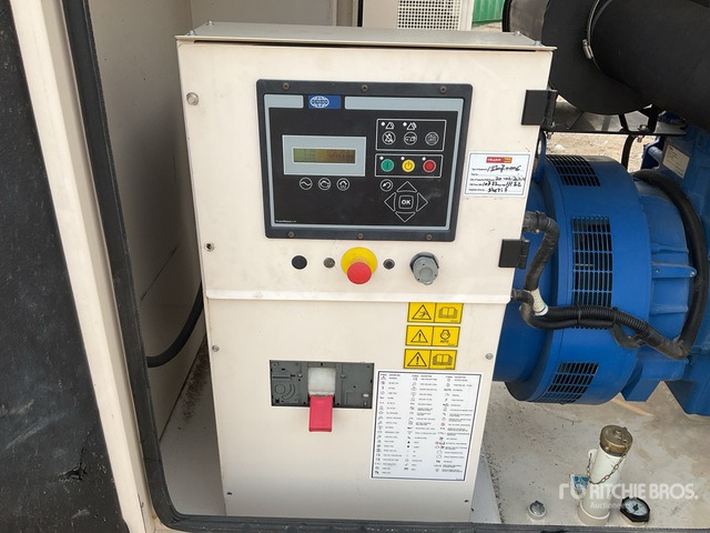 2021 FG Wilson P375-5 375 kVA Skid-Mounted Generator Set - Groupe électrogène: photos 4 2021 FG Wilson P375-5 375 kVA Skid-Mounted Generator Set - Groupe électrogène: photos 4