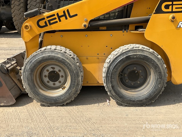 Mini chargeuse 2022 Gehl R164: photos 6