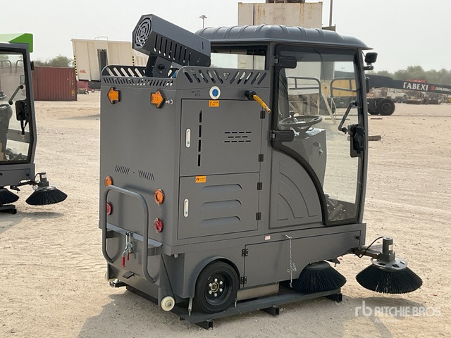 2025 OKG DY-2000 Ride-On Electric (Unused) Floor Sweeper - Balayeuse de voirie: photos 3 2025 OKG DY-2000 Ride-On Electric (Unused) Floor Sweeper - Balayeuse de voirie: photos 3